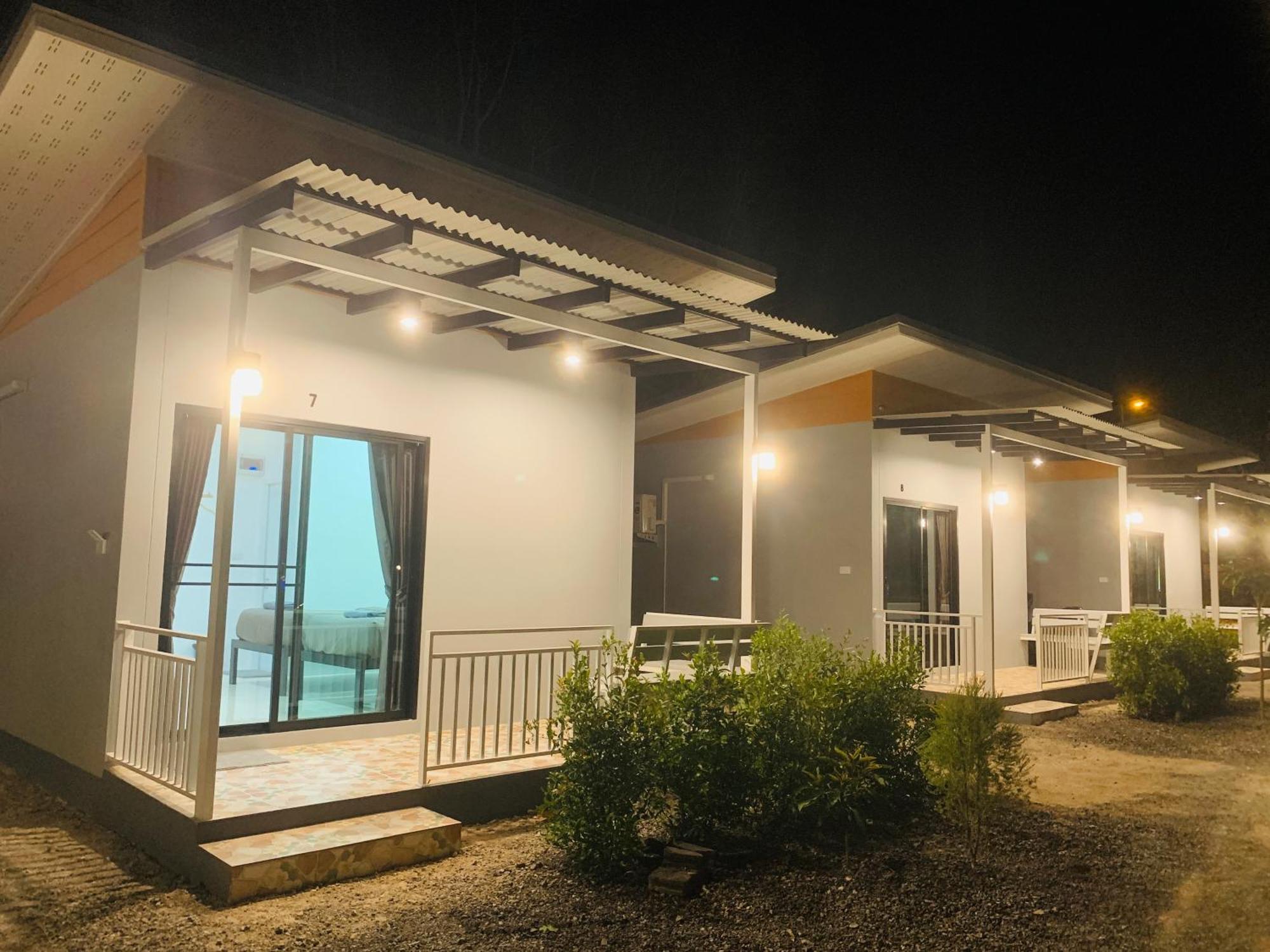 Suanvadee Resort สวนวดี รีสอร์ท Don Sak Exteriér fotografie