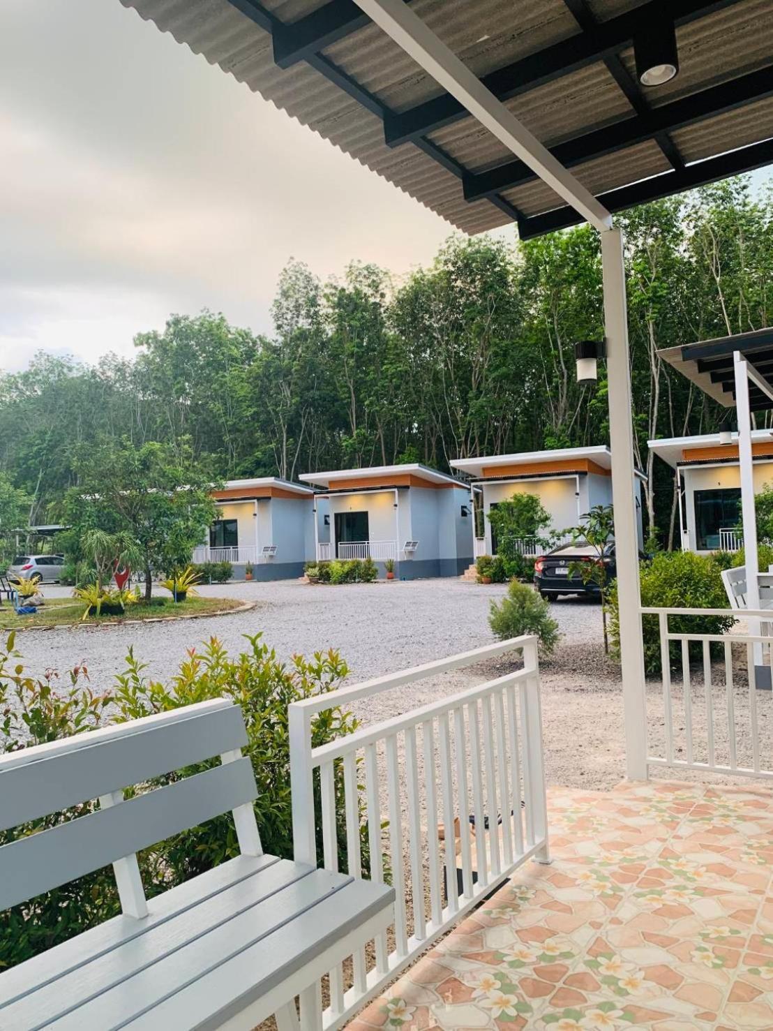 Suanvadee Resort สวนวดี รีสอร์ท Don Sak Exteriér fotografie